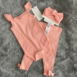 NWT 3 piece set size 0-3 months by Emily & Oliver